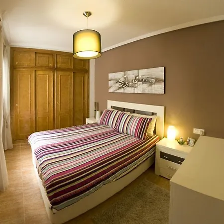 Flamenca Holidays Apartamento *